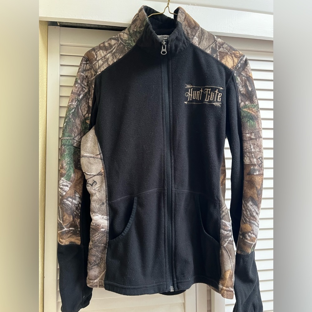 Women’s Sz S Hunt Cute Fleece Zip Up